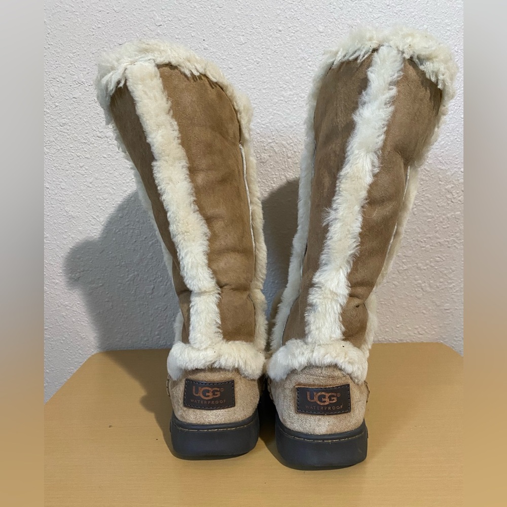 UGG Australia Katia Tall Chestnut Tan Sherpa Lined Boots Size 5 - Picture 5 of 7